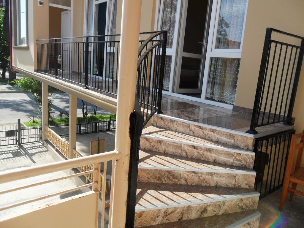 Guest House Nika Kobuleti Zewnętrze zdjęcie