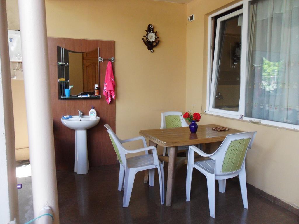 Guest House Nika Kobuleti Zewnętrze zdjęcie