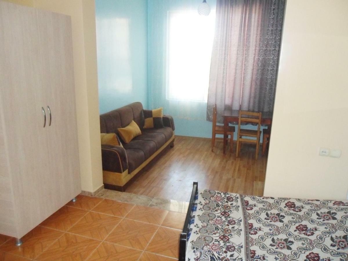 Guest House Nika Kobuleti Zewnętrze zdjęcie